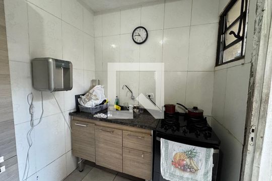 Casa à venda com 2 quartos, 52m² em Padroeira, Osasco