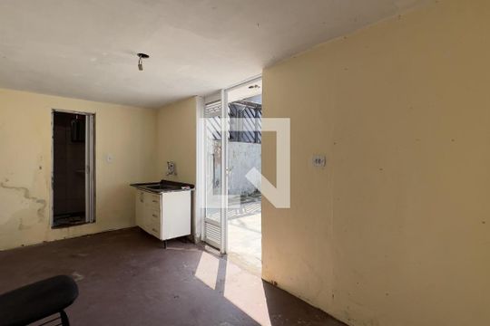 Edícula de casa para alugar com 2 quartos, 250m² em Jardim Normandia, Guarulhos