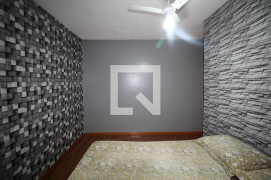 Quarto 1 de apartamento para alugar com 2 quartos, 59m² em Rubem Berta, Porto Alegre