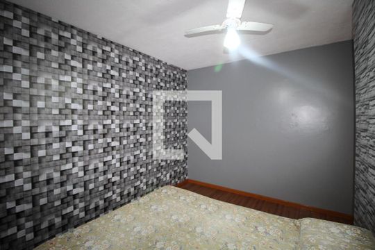 Quarto 1 de apartamento para alugar com 2 quartos, 59m² em Rubem Berta, Porto Alegre