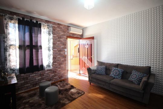 Sala de apartamento para alugar com 2 quartos, 59m² em Rubem Berta, Porto Alegre