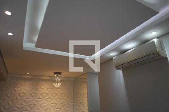 Apartamento à venda com 2 quartos, 60m² em Vila Castelo, São Paulo
