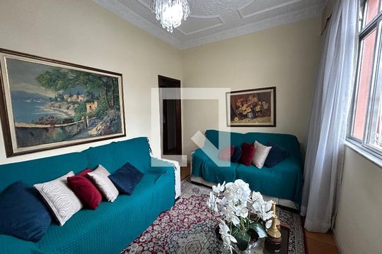 Sala de casa à venda com 3 quartos, 220m² em Vila Valqueire, Rio de Janeiro
