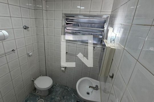 Banheiro de apartamento à venda com 3 quartos, 81m² em Aclimação, São Paulo