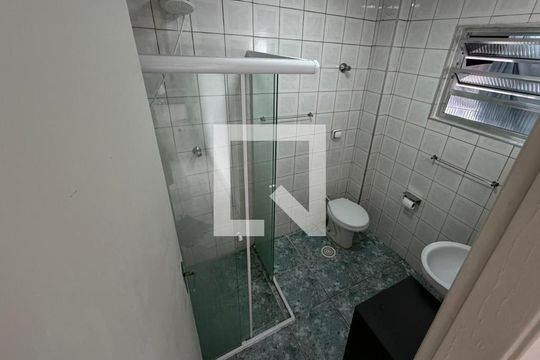 Banheiro de apartamento à venda com 3 quartos, 81m² em Aclimação, São Paulo
