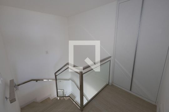 Escada de apartamento para alugar com 4 quartos, 199m² em Piemonte, Belo Horizonte