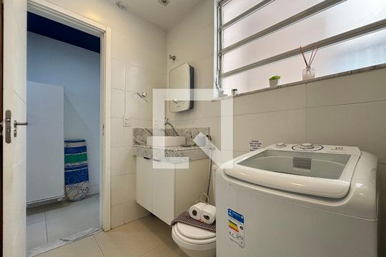 Banheiro social de apartamento à venda com 1 quarto, 32m² em Centro, Rio de Janeiro