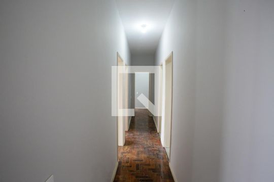 Corredor de apartamento para alugar com 3 quartos, 100m² em Taquara, Rio de Janeiro
