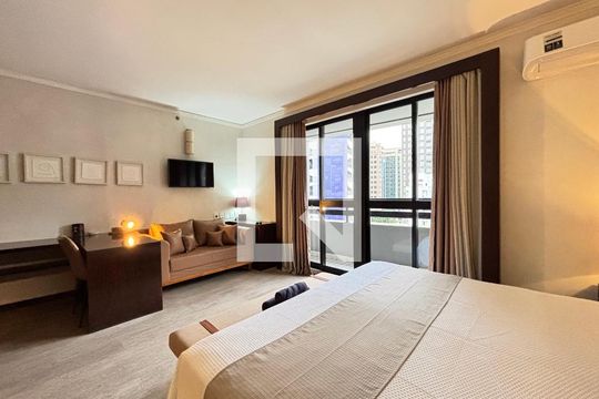 Studio de kitnet/studio à venda com 1 quarto, 33m² em Cidade Jardim, São Paulo