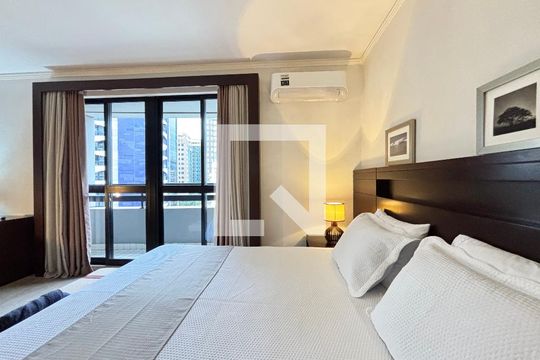 Studio de kitnet/studio à venda com 1 quarto, 33m² em Cidade Jardim, São Paulo