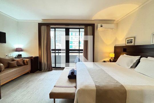 Studio de kitnet/studio à venda com 1 quarto, 33m² em Cidade Jardim, São Paulo