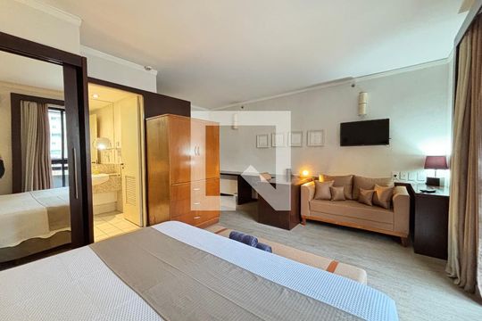 Studio de kitnet/studio à venda com 1 quarto, 33m² em Cidade Jardim, São Paulo