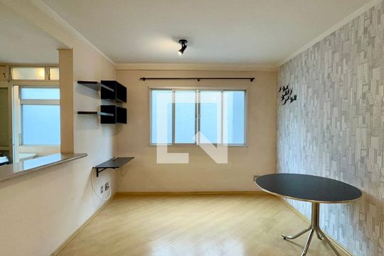 Sala de apartamento para alugar com 2 quartos, 59m² em Sumaré, São Paulo