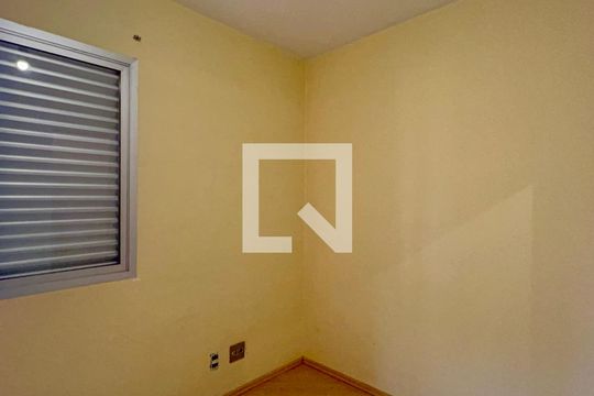 Quarto de apartamento para alugar com 2 quartos, 59m² em Sumaré, São Paulo