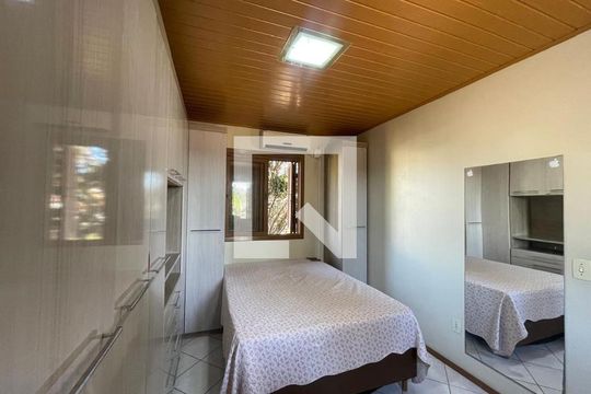 Casa à venda com 4 quartos, 170m² em Feitoria Seller, São Leopoldo