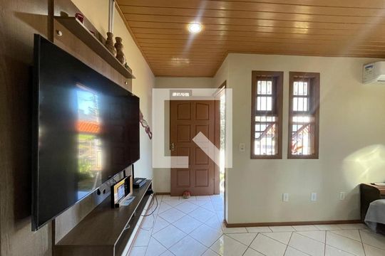 Casa à venda com 4 quartos, 170m² em Feitoria Seller, São Leopoldo