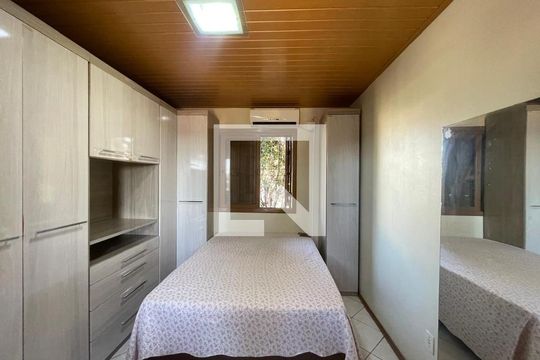 Casa à venda com 4 quartos, 170m² em Feitoria Seller, São Leopoldo