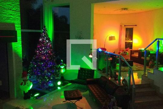 Sala de casa para alugar com 4 quartos, 800m² em Residencial San Diego (Paysage Noble), Cotia