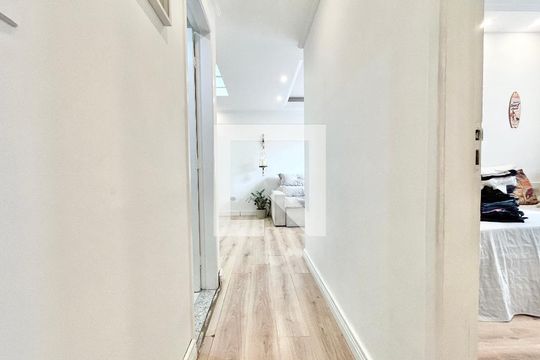 Corredor de apartamento para alugar com 3 quartos, 70m² em Vila Aurora (zona Norte), São Paulo