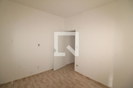 Quarto 1 de casa para alugar com 1 quarto, 65m² em Vila Continental, São Paulo