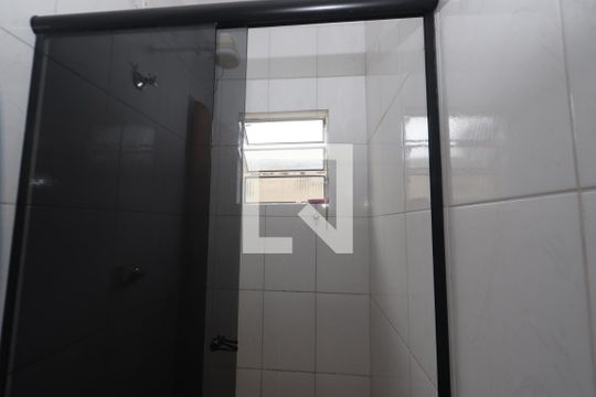 Banheiro de casa para alugar com 1 quarto, 40m² em Jardim Novo Carrao, São Paulo