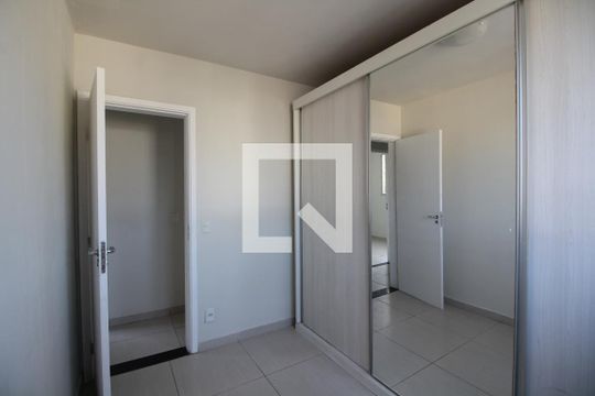 Quarto 1 de apartamento à venda com 3 quartos, 57m² em Taquara, Rio de Janeiro