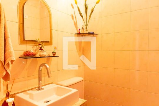 Lavabo de casa à venda com 3 quartos, 220m² em Jardim D’abril, Osasco