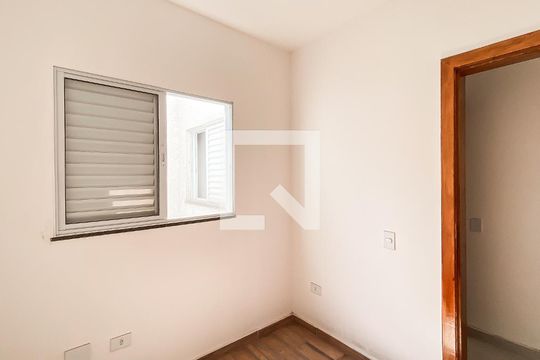 Quarto 1 de apartamento à venda com 2 quartos, 45m² em Jardim Eliane, São Paulo