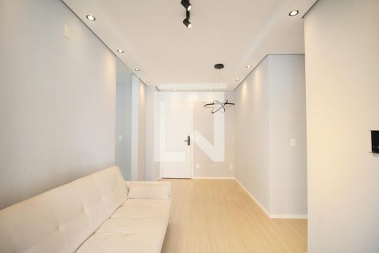 Sala de apartamento para alugar com 2 quartos, 45m² em Vila Andrade, São Paulo