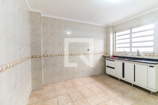 Cozinha de casa à venda com 4 quartos, 208m² em Guaianases, São Paulo