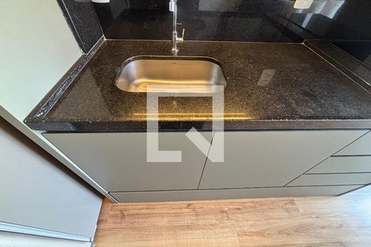 Sala/Cozinha de apartamento para alugar com 1 quarto, 26m² em Vila Olímpia, São Paulo