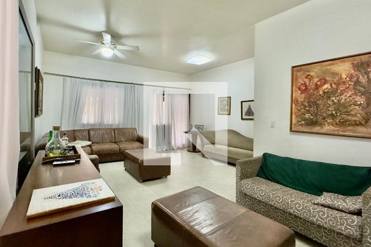 Casa à venda com 7 quartos, 420m² em Cidade Nova, Belo Horizonte