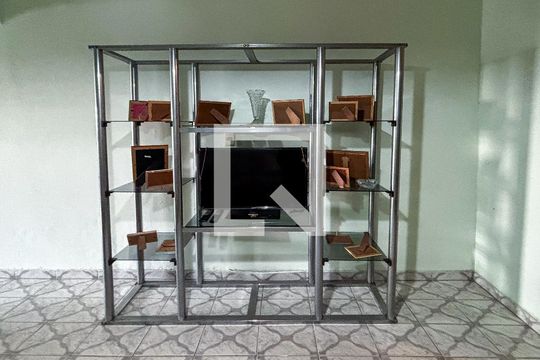 Casa à venda com 2 quartos, 250m² em Vila Guaraciaba, Santo André