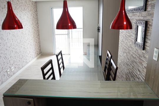 Sala de apartamento à venda com 3 quartos, 68m² em Gopouva, Guarulhos