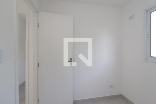Quarto 1 de apartamento para alugar com 2 quartos, 39m² em Itaquera, São Paulo