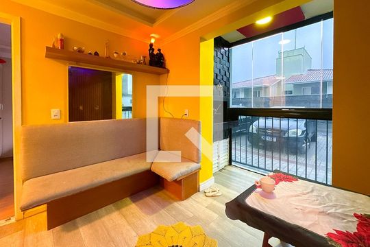 Apartamento para alugar com 1 quarto, 49m² em Vargem do Bom Jesus, Florianópolis