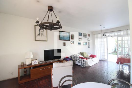 Casa de Condomínio à venda com 3 quartos, 360m² em Anil, Rio de Janeiro
