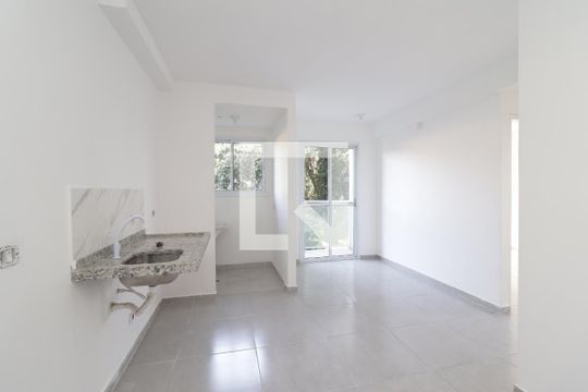 Apartamento para alugar com 2 quartos, 39m² em Itaquera, São Paulo