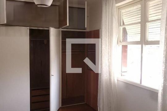 Casa à venda com 3 quartos, 140m² em Planalto Paulista, São Paulo