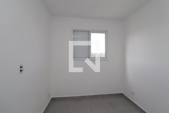 Quarto 1 de apartamento para alugar com 2 quartos, 37m² em Itaquera, São Paulo