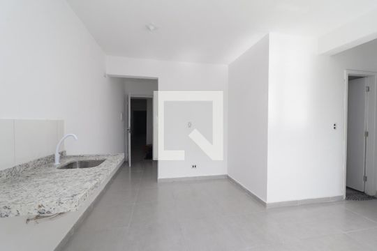 Sala/Cozinha de apartamento à venda com 2 quartos, 37m² em Itaquera, São Paulo
