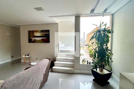 Sala de casa à venda com 3 quartos, 240m² em Vila Moreira, Guarulhos