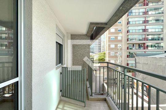Varanda de kitnet/studio para alugar com 1 quarto, 31m² em Pinheiros, São Paulo