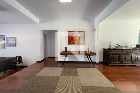 Sala de TV de casa para alugar com 5 quartos, 539m² em Butantã, São Paulo