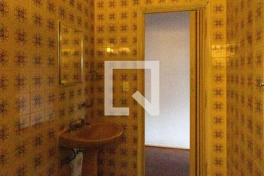 Banheiro 1 de casa à venda com 3 quartos, 145m² em Gopouva, Guarulhos