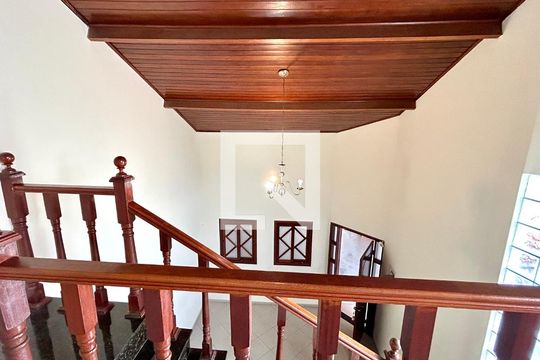 Sala 1 de casa para alugar com 3 quartos, 174m² em Vila Rio de Janeiro, Guarulhos
