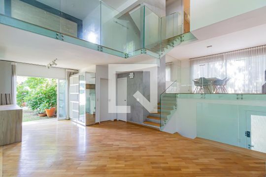 Sala 1 de casa de condomínio para alugar com 6 quartos, 378m² em Campo Belo, São Paulo