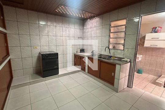 Cozinha de casa à venda com 3 quartos, 420m² em Jardim Sao Luiz, São Paulo