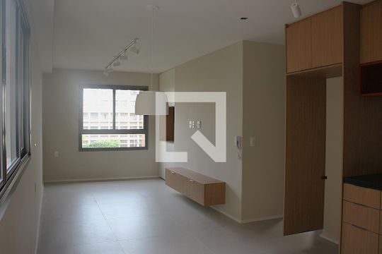 Apartamento à venda com 2 quartos, 61m² em Cerqueira César, São Paulo