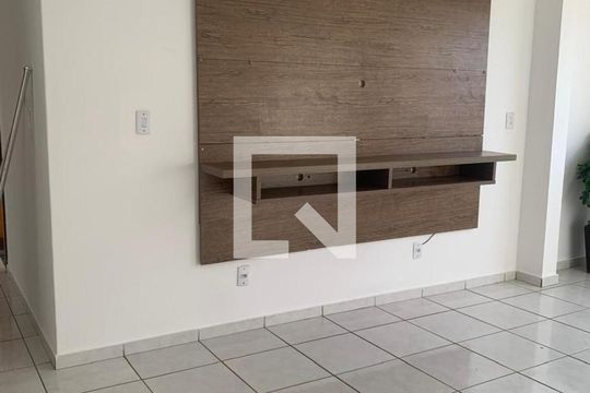 Sala de apartamento para alugar com 3 quartos, 96m² em Jardim América, Goiânia